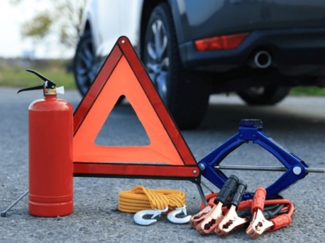 obvezna oprema za avto